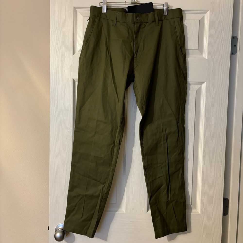 Fabletics The High Side Chino Slim Fit Pants Mens 32x32 Olive Green